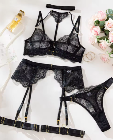 FEMME FATALE - Romantic Floral Embroidery Lingerie Set